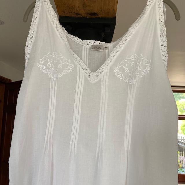 Sleeveless White Pure Cotton Nightdress For Hot Summer Nights - Nicole