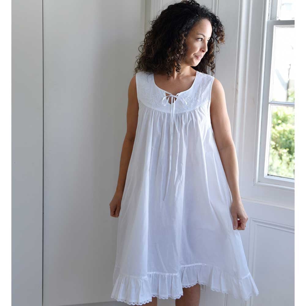 Embroidery White Cotton Night Gown Silk Nightgown Vintage Night Dress Loungewear 100% Cotton Nightgowns For Women Embroidery White Cotton Night Gown Silk Nightgown Vintage Night Dress Loungewear 100% Cotton Nightgowns For Women