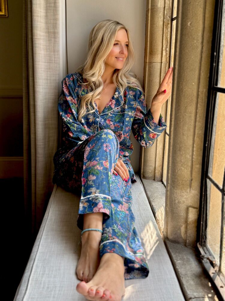 Cotton Pyjamas In Navy With A Floral Pattern - A Perfect Gift for Garden Lovers - Horsley Navy