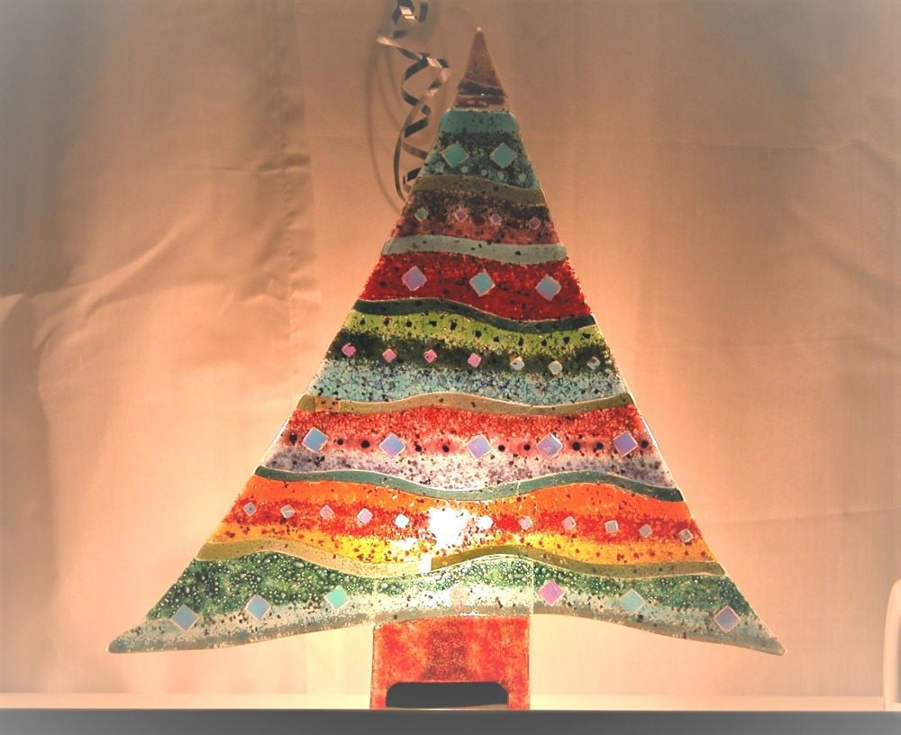 Make A Standing Fused Glass Christmas Tree