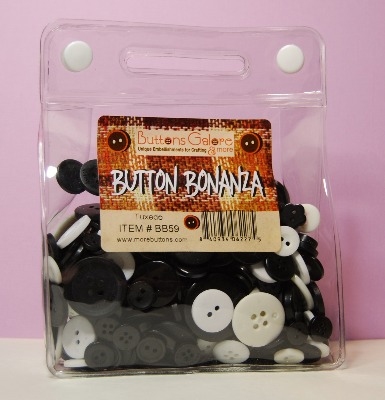 Button Bonanza - Tuxedo - 1/2 Lb 225g Button Assortment