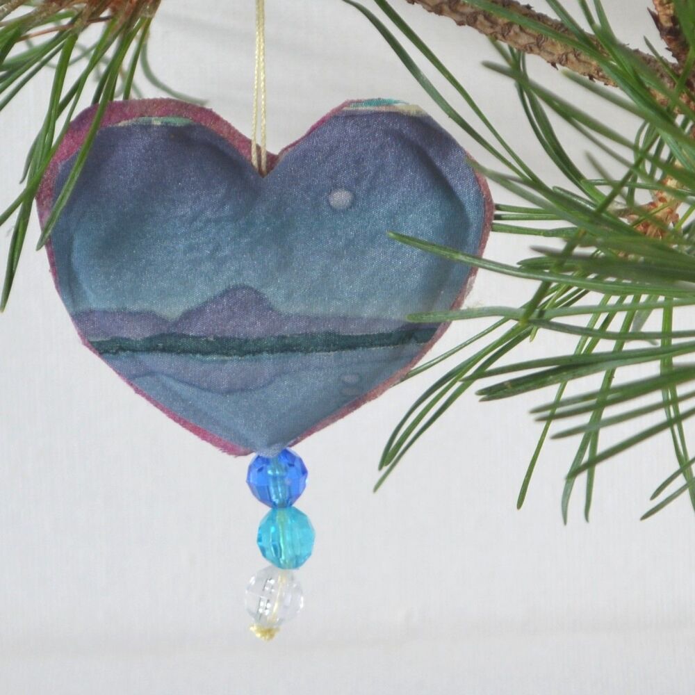 Hanging Heart 10