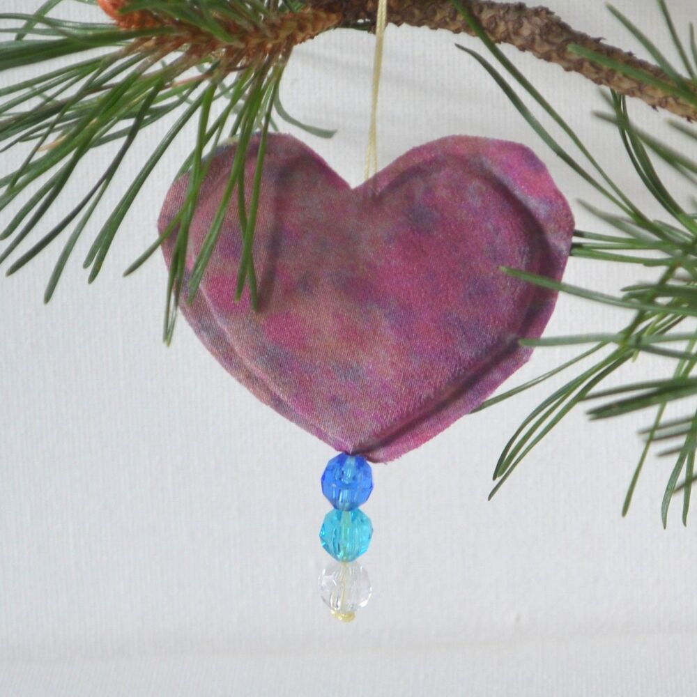Hanging Heart 10