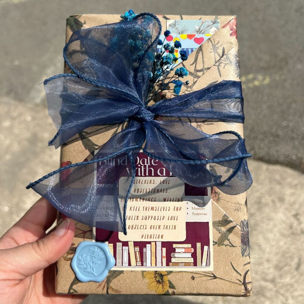 Blind Date with a Book - Stalkers, love obsessionals, erotomaniacs - willing to kill themselves and their supposed love objects over their devotion
