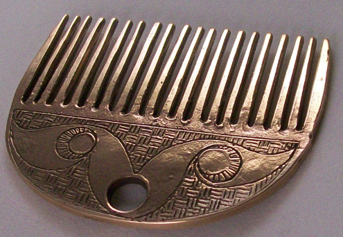 Reproduction bronze comb 25-75AD