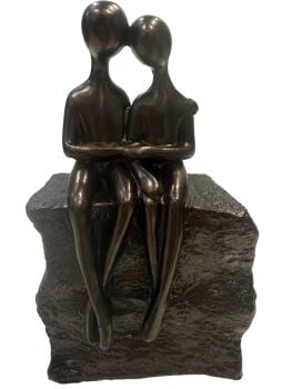 Affectionate Couple Sitting On a Rock Romantic Sculpture Anniversary Statue Love Romantic Figurine ornament for couples Valentine's Day 25