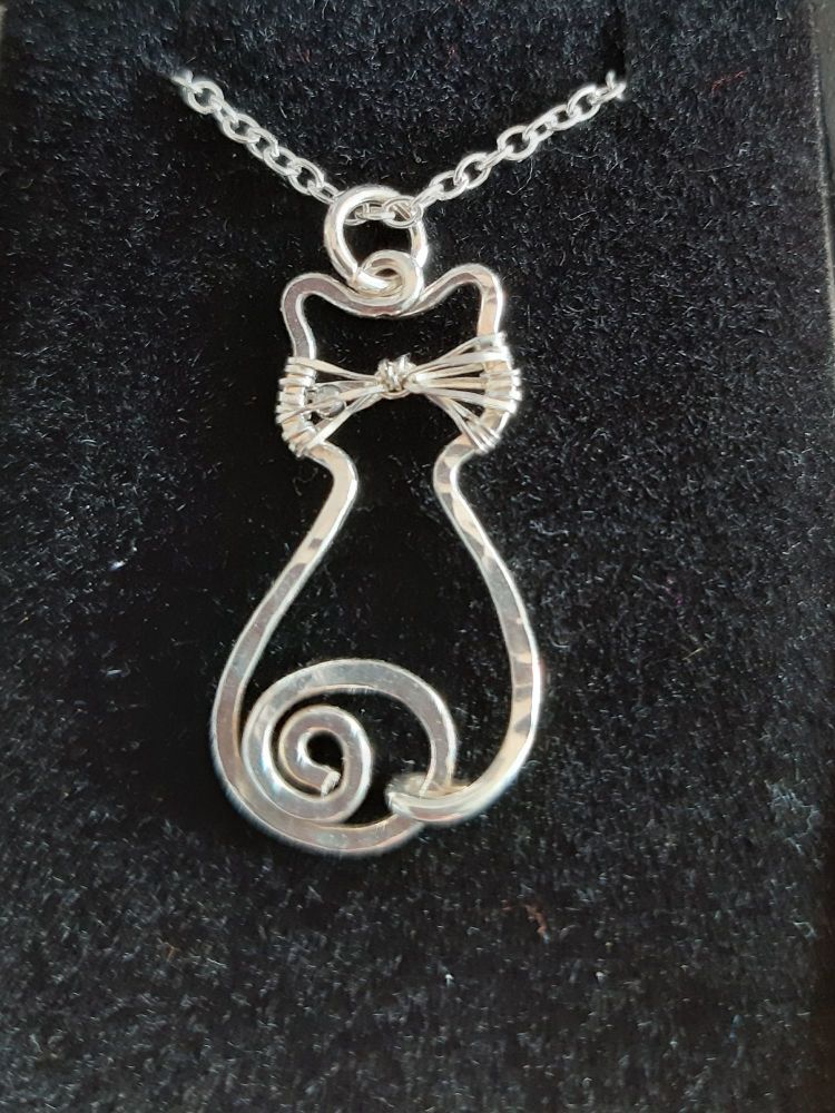 Handmade silver cat pendant