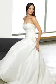 D'Arcy Scott Stunning Ivory A-Line Wedding Gown - Size 18