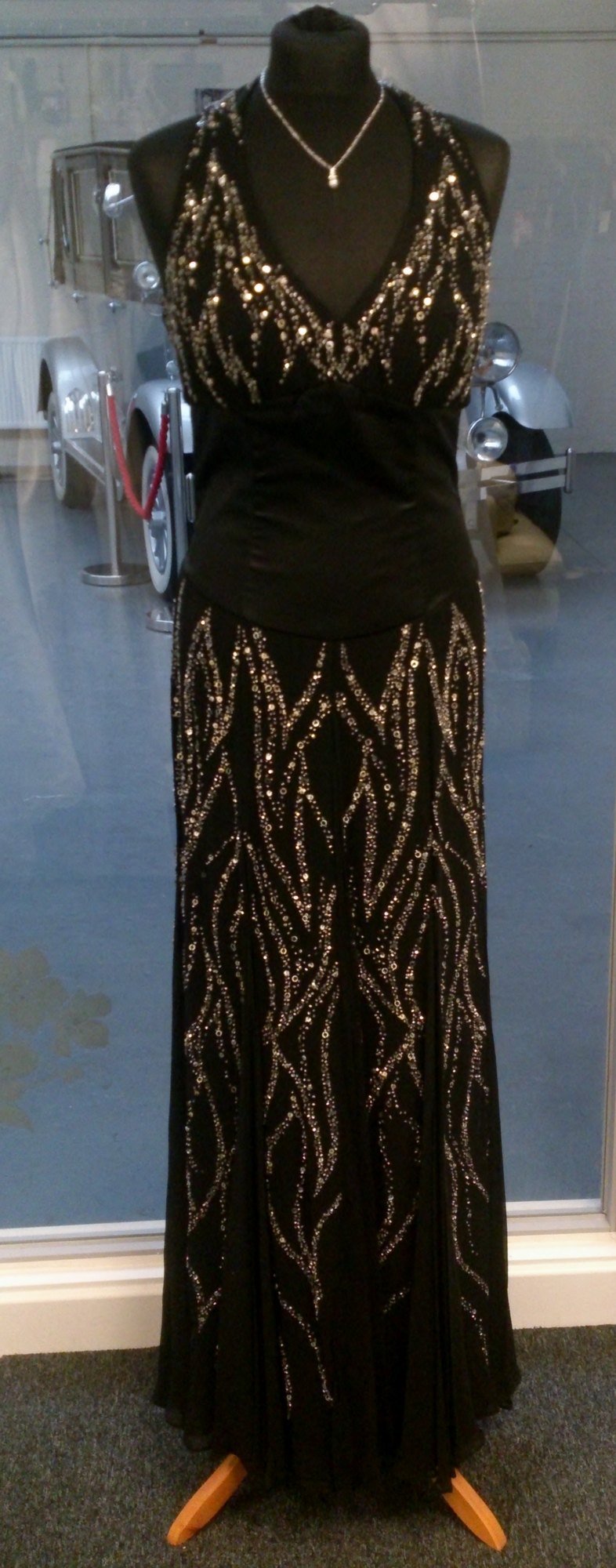 Stunning Black Halter Full Length Dress - Size 12 - Dynasty