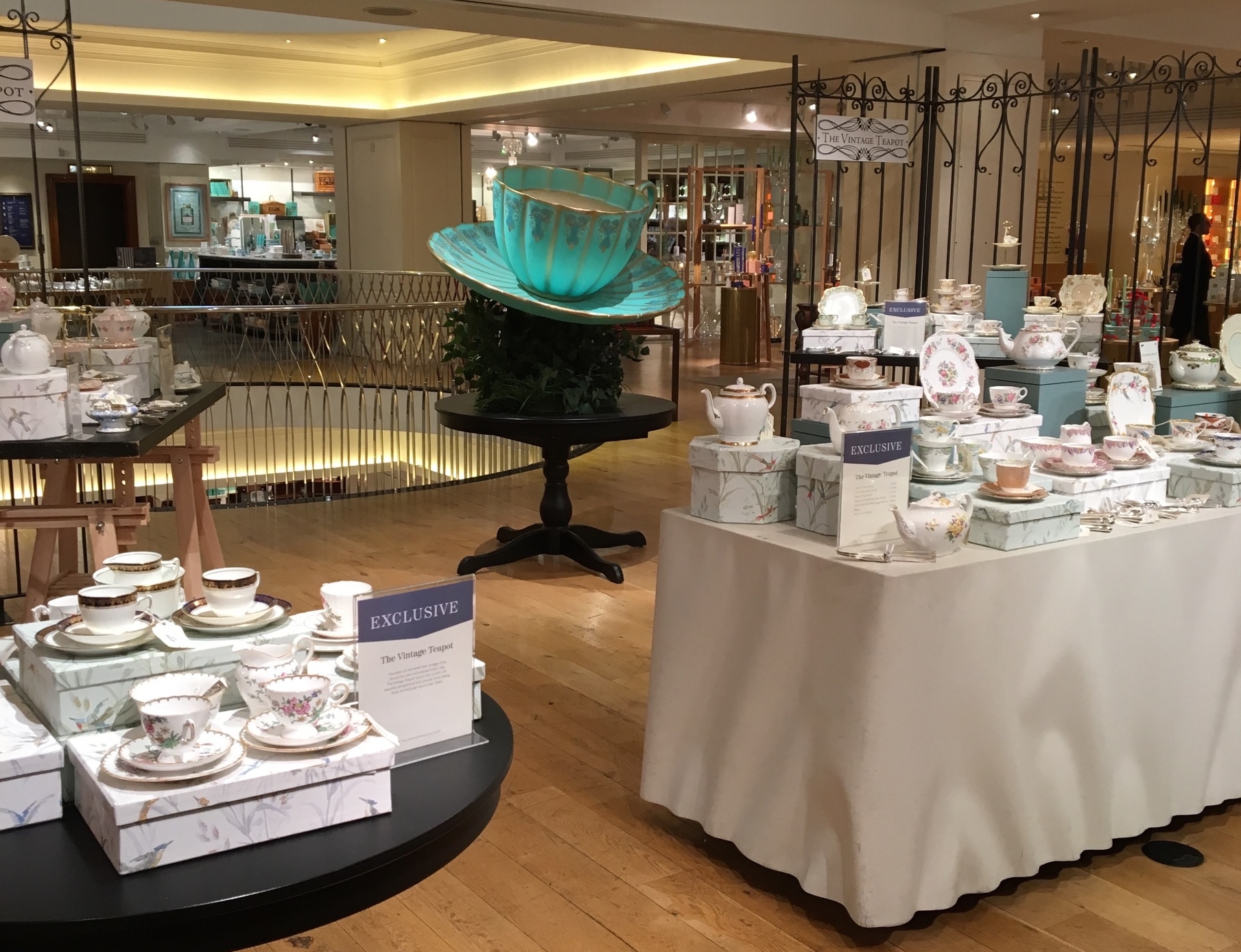 Vintage China Tea Pots, Tea Sets and Tea Cup Candles