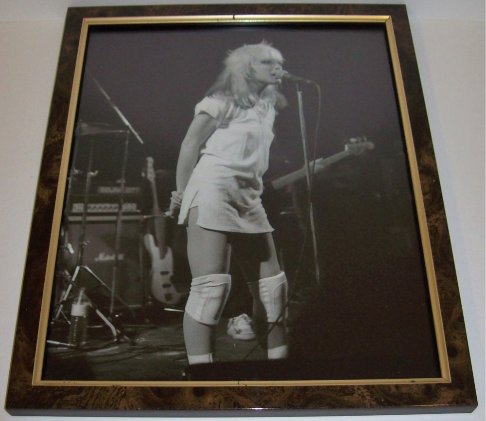 BLONDIE DEBBIE HARRY ABSOLUTELY STUNNING AND RARE FRAMED PHOTOGRAPH 
