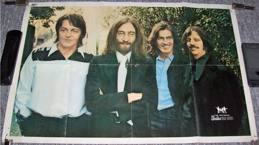 THE BEATLES ABSOLUTELY GORGEOUS U.K. ISSUE FAN CLUB SOUVENIR POSTER FROM 19
