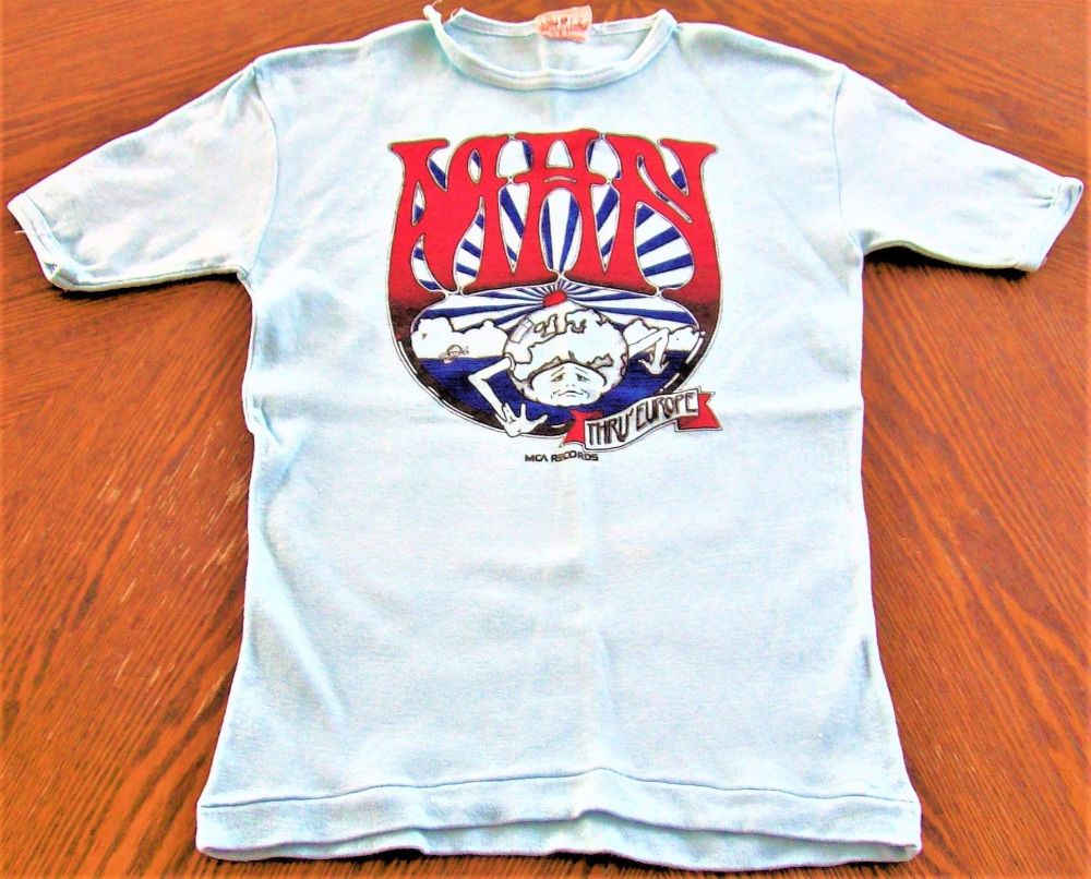 MAN ABSOLUTELY STUNNING AND RARE PROMO T-SHIRT FOR THE 