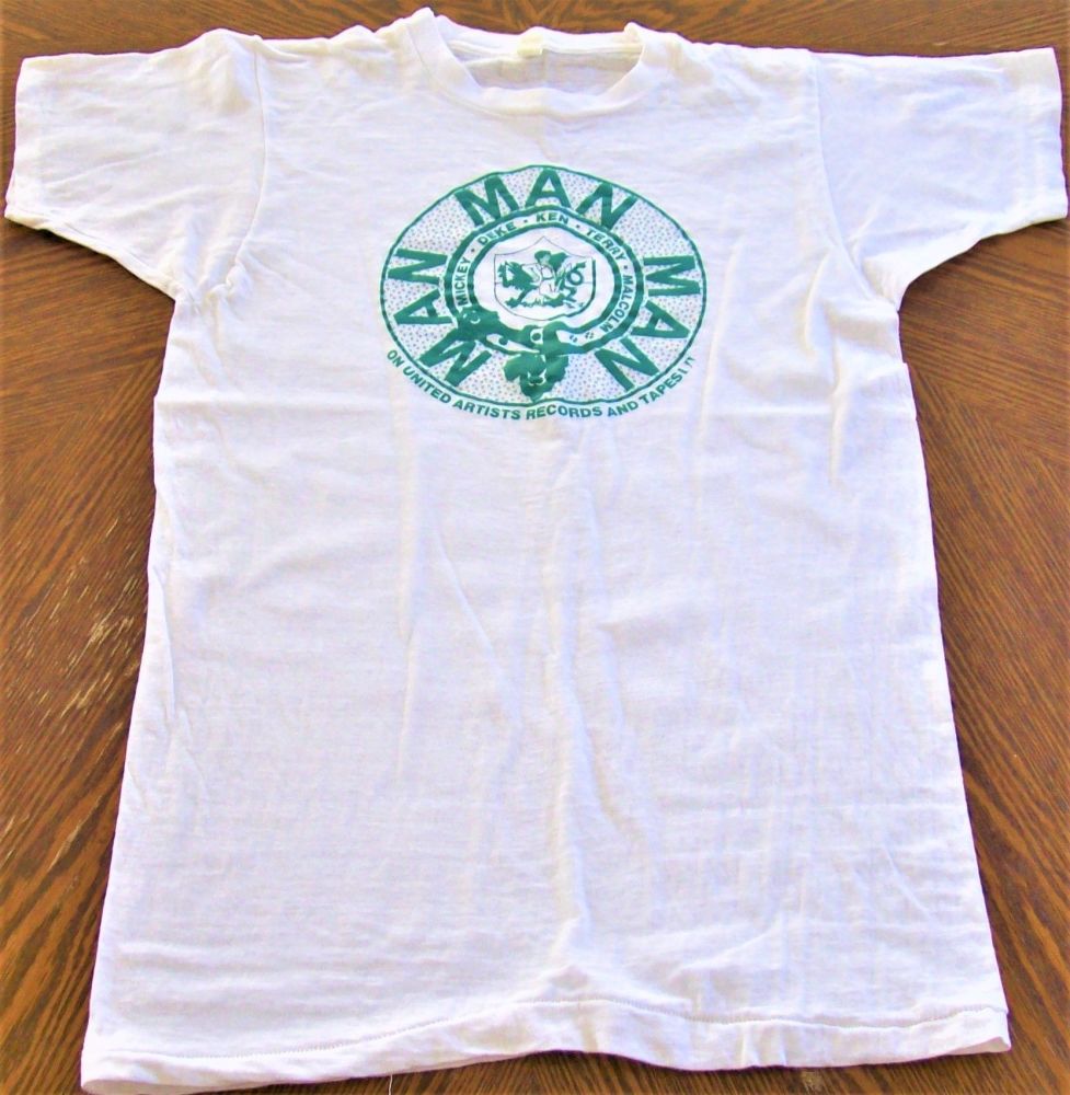 MAN ABSOLUTELY STUNNING AND RARE U.K. RECORD COMPANY ISSUE PROMO T-SHIRT 19