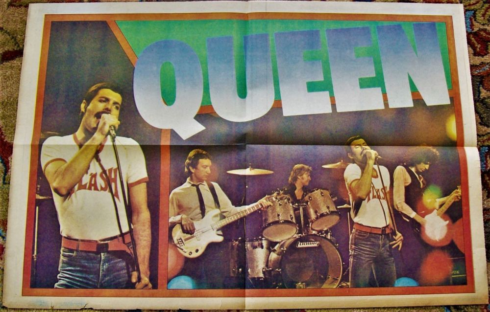 QUEEN EXCELLENT RECORD MIRROR UK MUSIC PAPER FULL COLOUR POSTER JUNE 28th 1