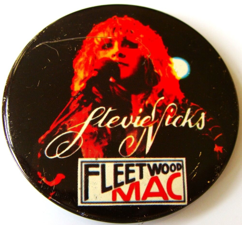 FLEETWOOD MAC STEVIE NICKS STUNNING RARE U.K. ISSUE LARGE METAL BADGE MID 1