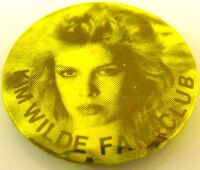 KIM WILDE REALLY STUNNING RARE U.K. ISSUE FAN CLUB SMALL METAL BADGE MID 1980's