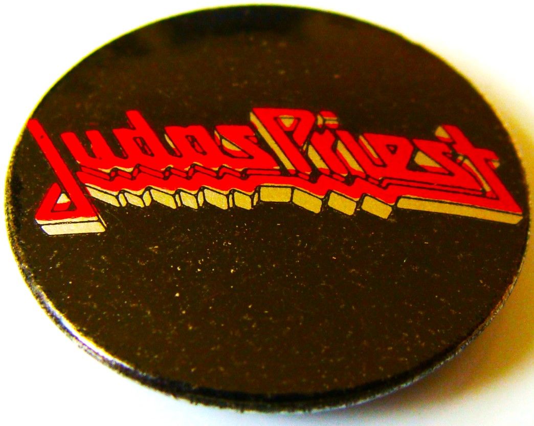 JUDAS PRIEST REALLY FABULOUS AND RARE U.K. ISSUE SMALL METAL BADGE LATE 197