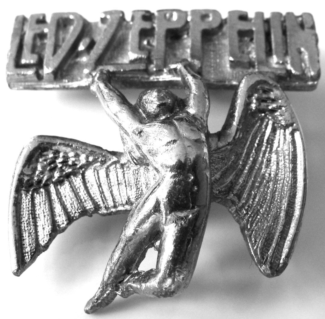 LED ZEPPELIN SWANSONG STUNNING RARE U.K. ISSUE SOLID DIE CAST METAL BADGE 1