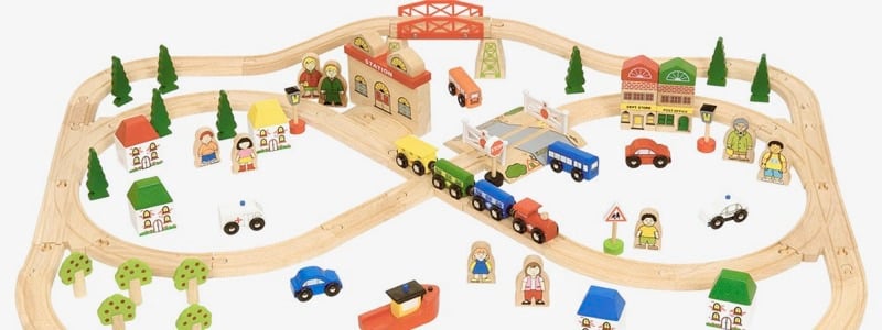 Wooden Railways Town and Country Train Set
