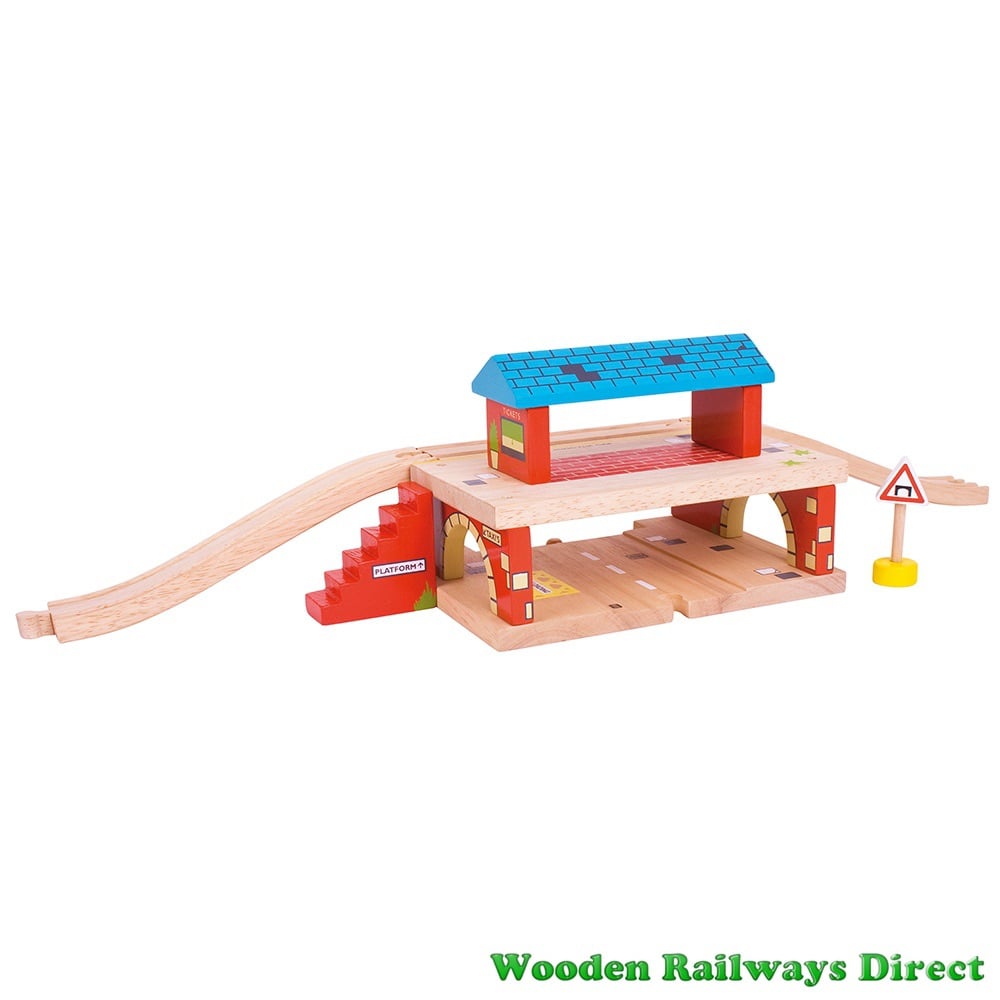 Bigjigs Wooden Railway Road and Rail Overground Station