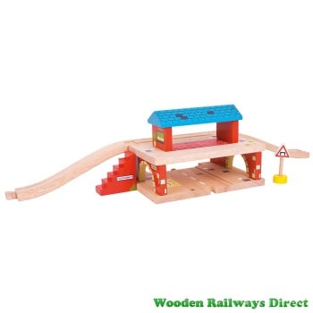 Bigjigs Wooden Railway Road and Rail Overground Station
