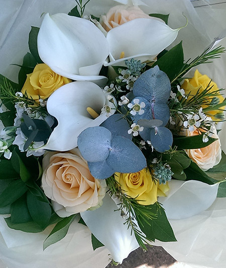 Roses and Calla Lily bouquet