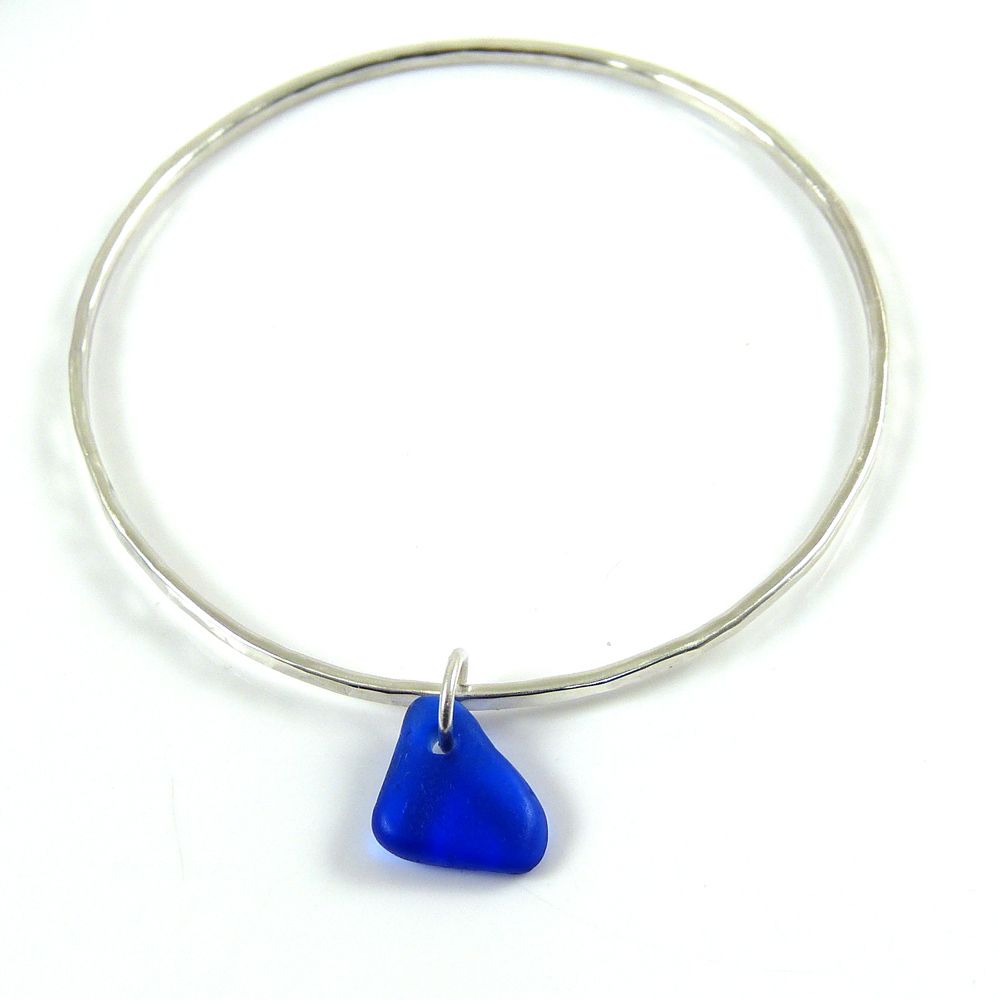 Sterling Silver Hammered Bangle with Sapphire Blue Sea Glass Charm b222