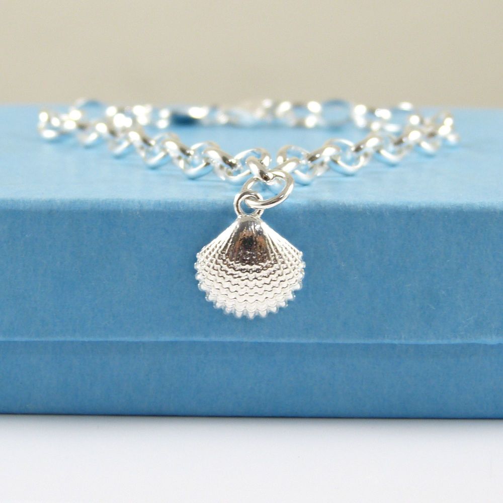 Delicate Sterling Silver Bracelet with Silver Cockle Shell Charm