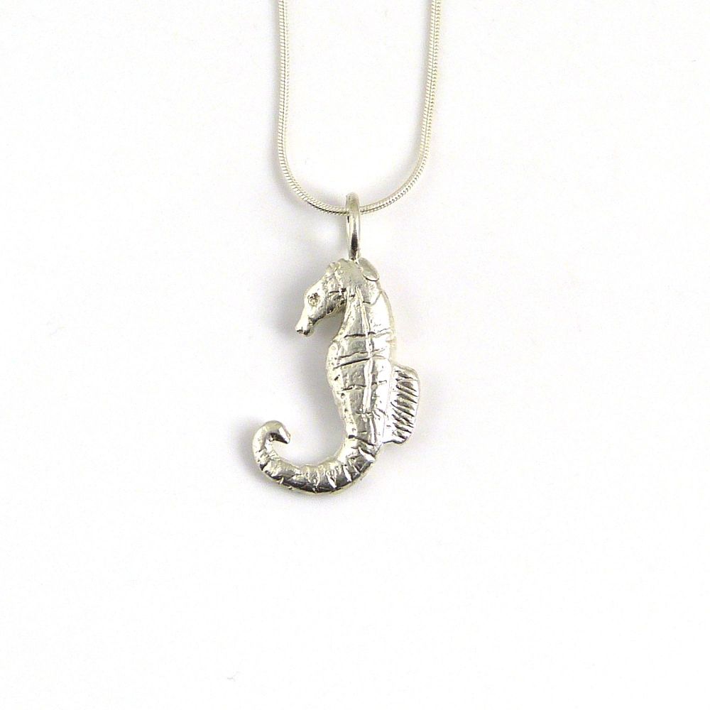 Sterling Silver Seahorse Pendant Necklace 