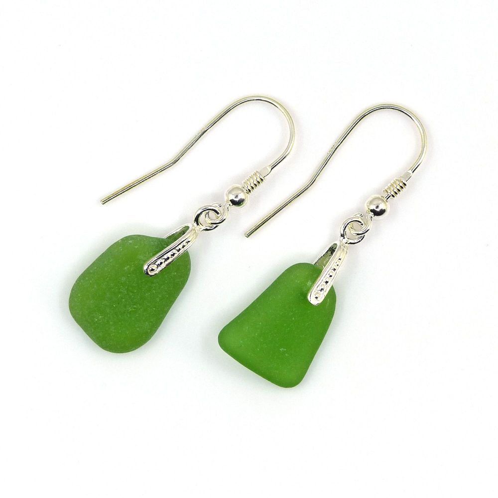 Emerald Green Sea Glass Sterling Silver Drop Earrings e290