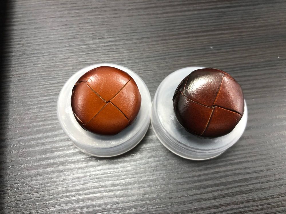 Bonfanti Traditional Leather Button Size 40 25mm