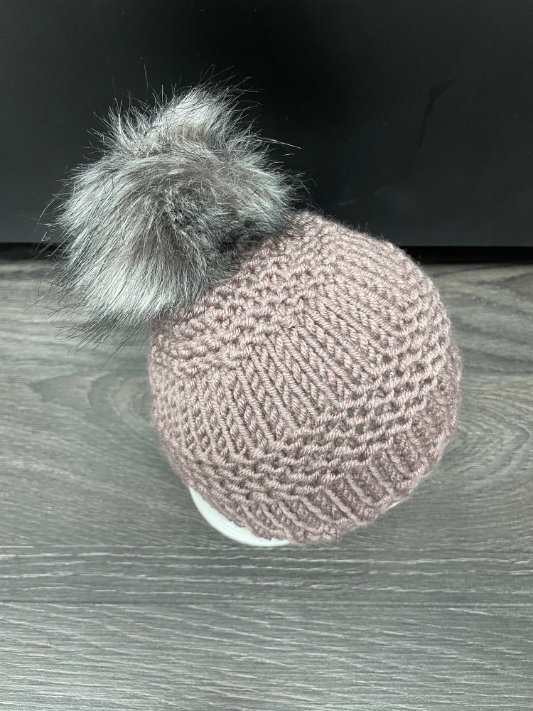 Chunky Knit Faux Fur PomPom Hat. Age 1-2 Years in Mauve.