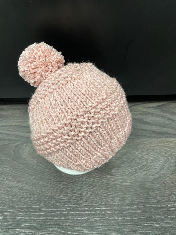 Chunky Knit PomPom Hat in Dusky Pink. Age 2-3 Years.