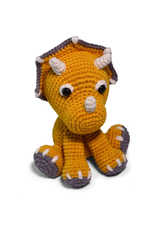 Circulo Amigurumi Kits - Baby Triceratops