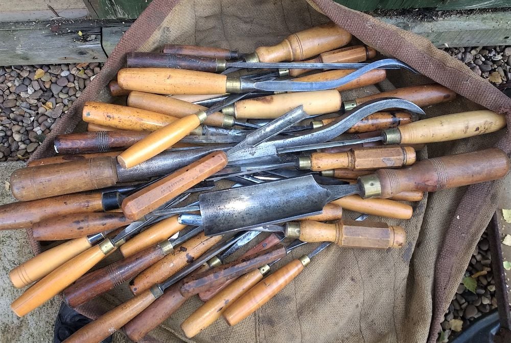 Chisels, Gouges and Carving tools