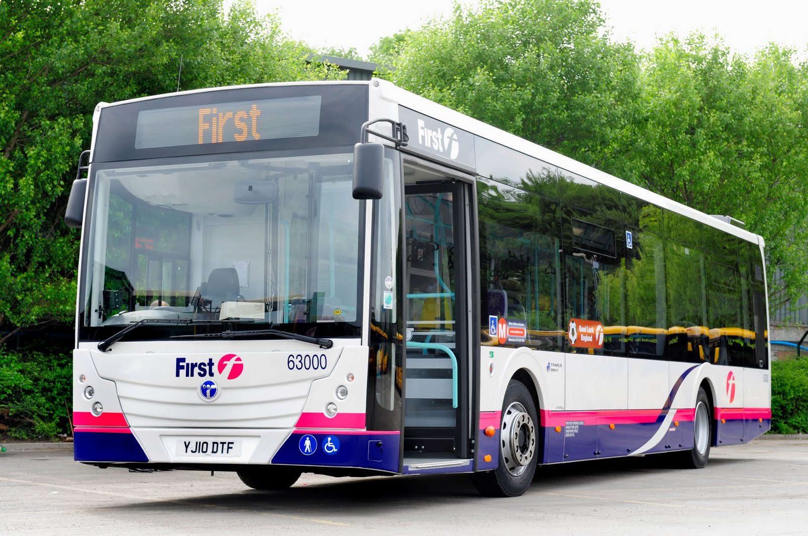 First Kernow bus service