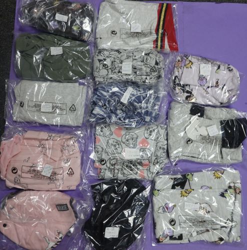 13 assorted ladies bottoms and shorts