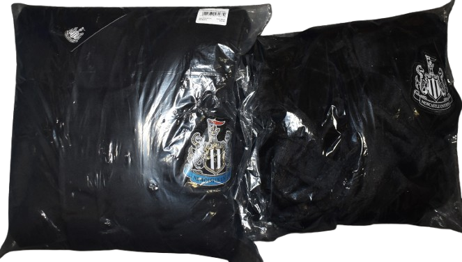 2 Mens Newcastle United Dressing Gowns