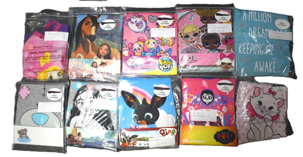12 Girl's Assorted Character Pyjamas Age 5-6