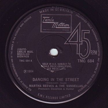 MARTHA REEVES & THE VANDELLAS - DANCING IN THE STREET - TMG 684