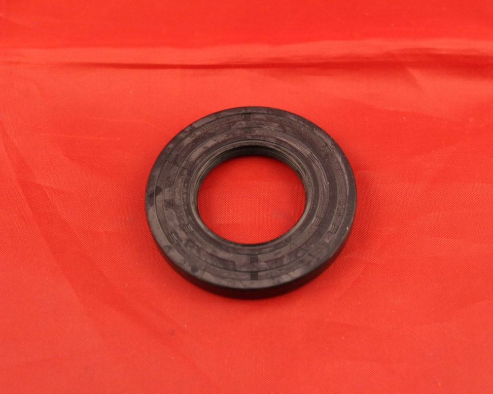 31. Output Shaft Oil Seal - TY250 Twinshock