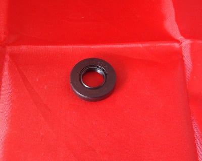 11. Front Wheel Oil Seal Right - TY250 Twinshock