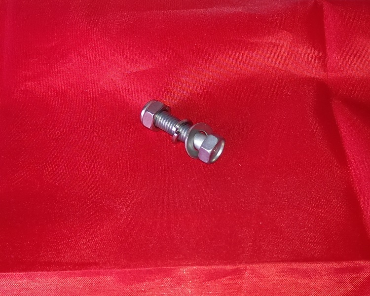 20-22. Silencer Mounting Bolt & Washers - TY125
