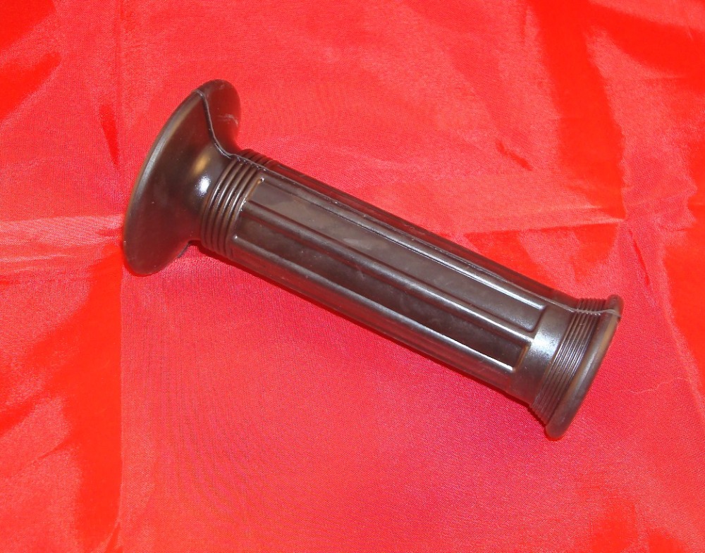 Handlebar Grip Right - XT125 & XT200 to 1983