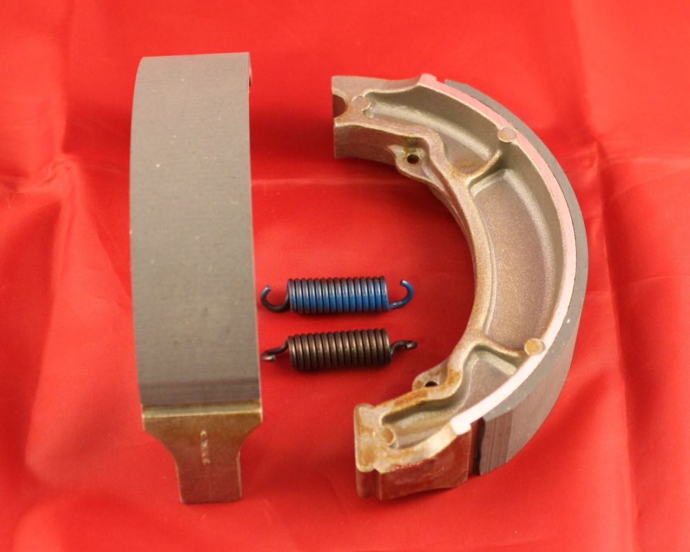 10. Brake Shoes & Springs - XT250