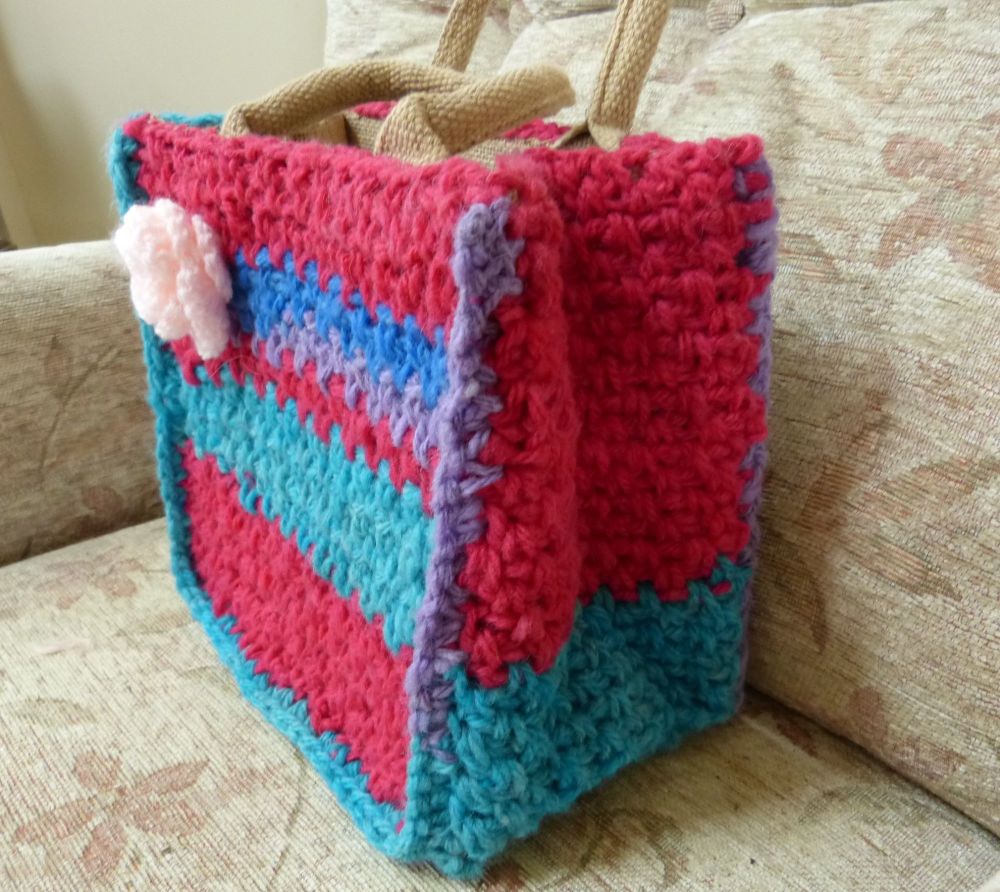Jute bag with crochet cover