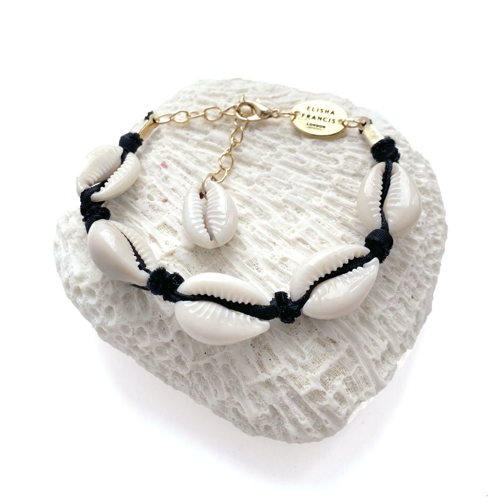 Cowrie Shell Bracelet - Black