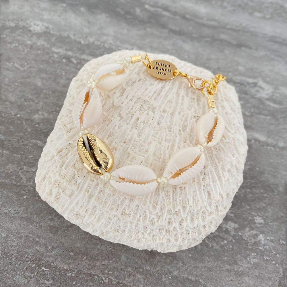 Cowrie Shell Bracelet - Gold Nugget