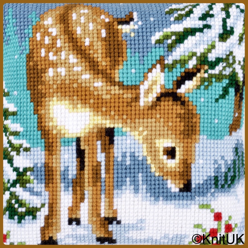 Cross Stitch Cushion: Little deer in the snow (Vervaco). Tapestry